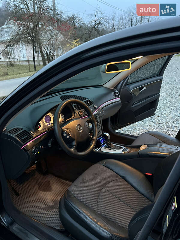 Седан Mercedes-Benz E-Class 2002 в Косові
