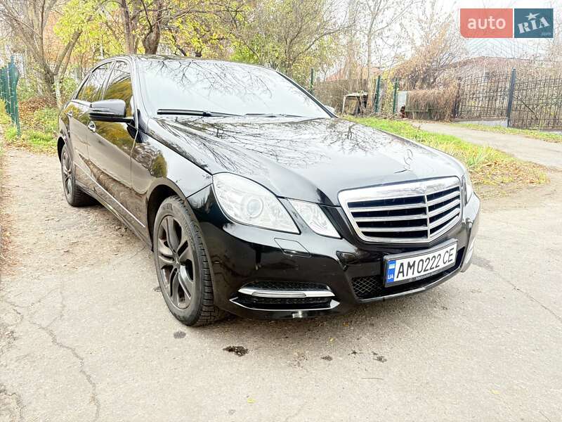 Седан Mercedes-Benz E-Class 2012 в Житомире фото 25 Седан Mercedes-Benz E-Class 2012 в Житомире