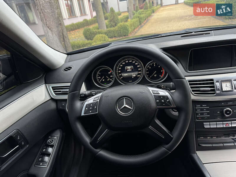Универсал Mercedes-Benz E-Class 2015 в Львове фото 47 Универсал Mercedes-Benz E-Class 2015 в Львове