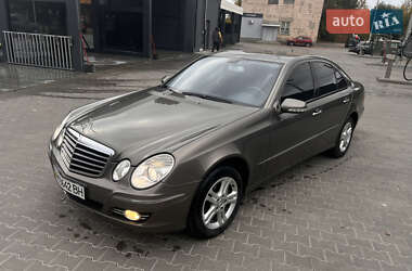 Седан Mercedes-Benz E-Class 2007 в Житомире