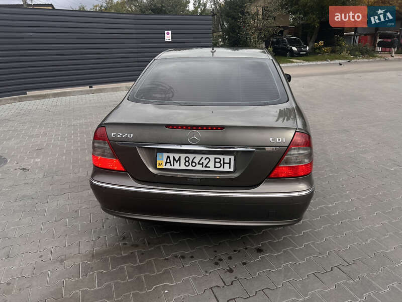 Седан Mercedes-Benz E-Class 2007 в Житомире фото 5 Седан Mercedes-Benz E-Class 2007 в Житомире