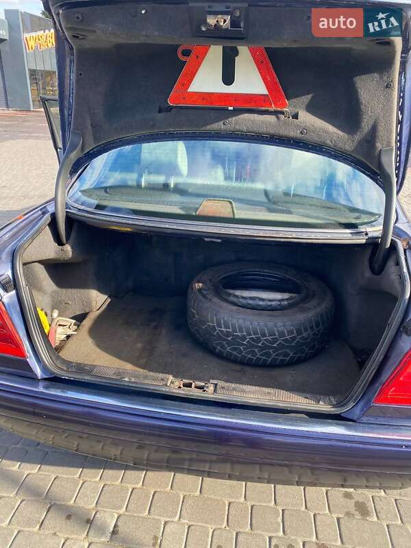 Седан Mercedes-Benz E-Class 1995 в Харькове