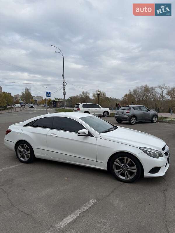 Купе Mercedes-Benz E-Class 2013 в Києві фото 4 Купе Mercedes-Benz E-Class 2013 в Києві