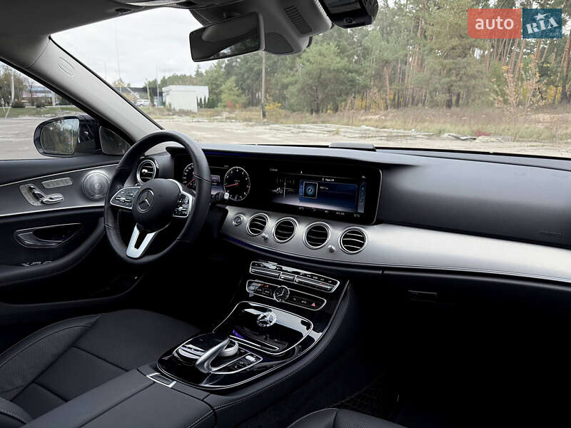 Седан Mercedes-Benz E-Class 2020 в Києві