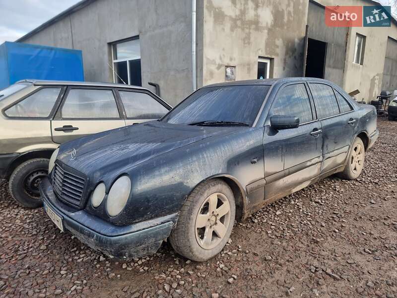 Mercedes-Benz E-Class 1998