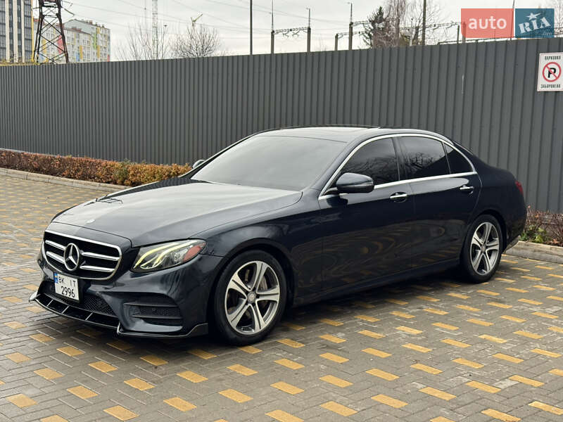 Седан Mercedes-Benz E-Class 2016 в Вінниці