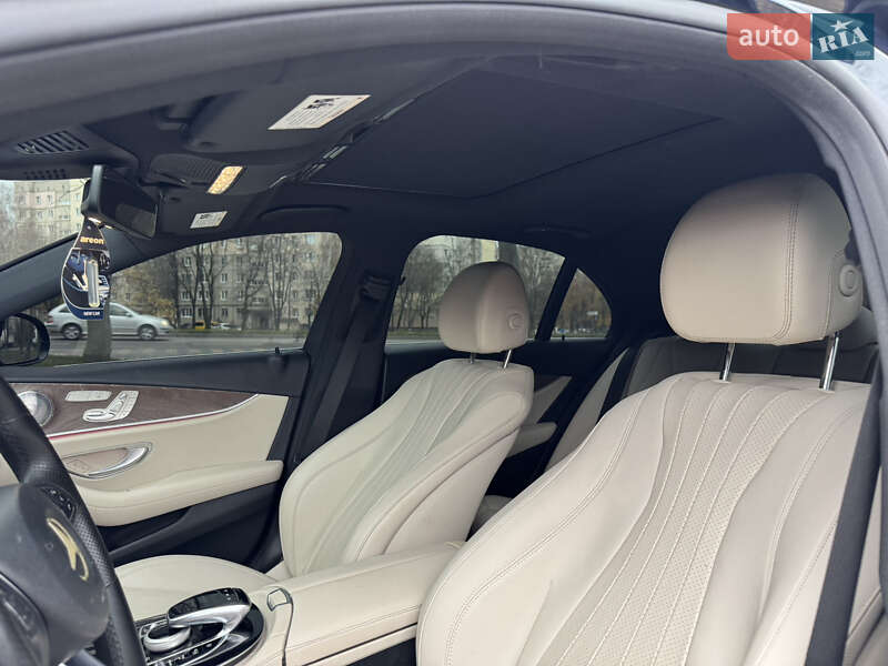 Седан Mercedes-Benz E-Class 2016 в Вінниці