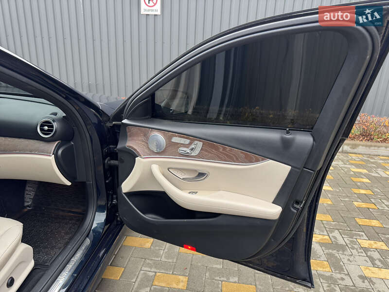 Седан Mercedes-Benz E-Class 2016 в Вінниці