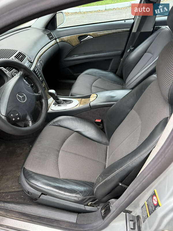 Седан Mercedes-Benz E-Class 2005 в Харькове фото 5 Седан Mercedes-Benz E-Class 2005 в Харькове
