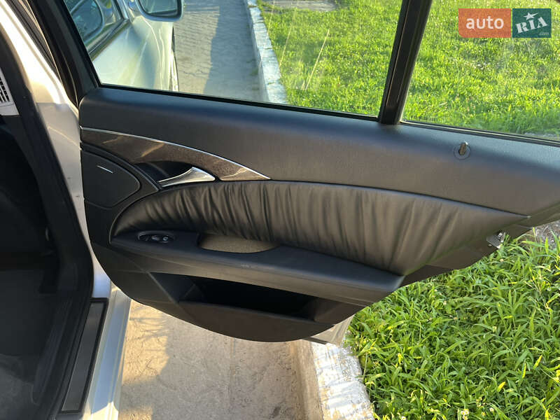 Седан Mercedes-Benz E-Class 2007 в Львове