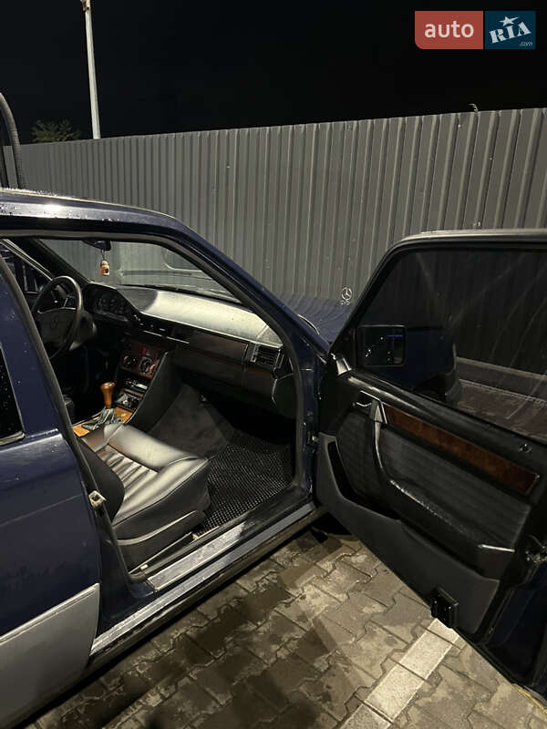 Седан Mercedes-Benz E-Class 1988 в Дмитрівці фото 8 Седан Mercedes-Benz E-Class 1988 в Дмитрівці