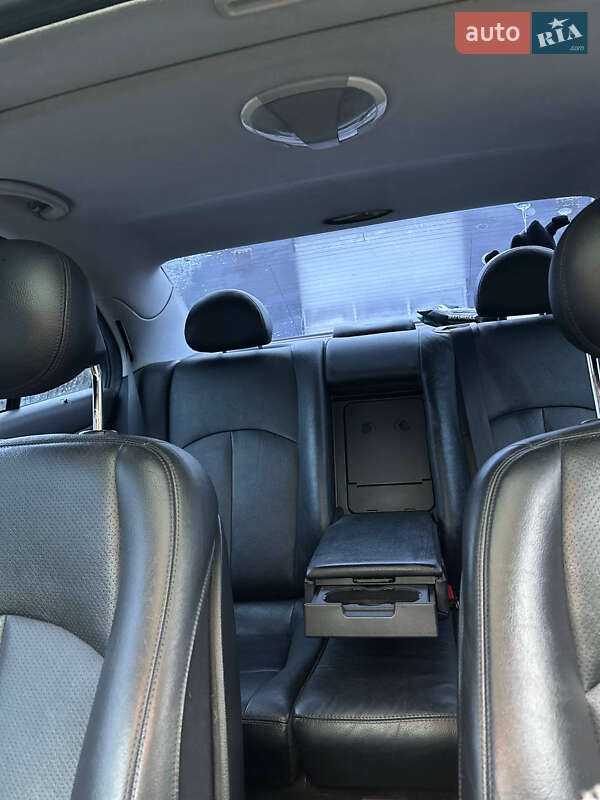 Седан Mercedes-Benz E-Class 2004 в Дніпрі