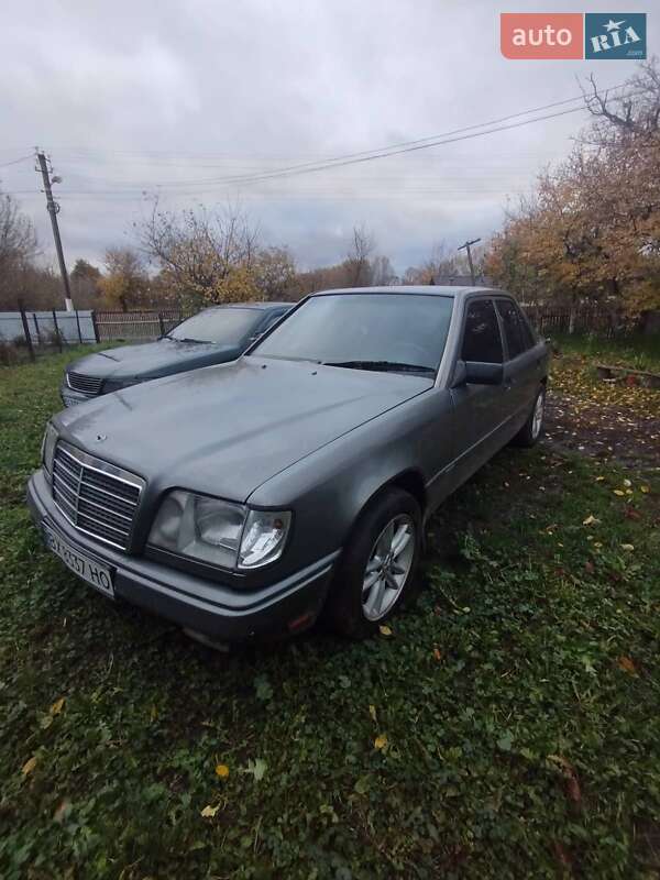 Седан Mercedes-Benz E-Class 1986 в Хмельницькому