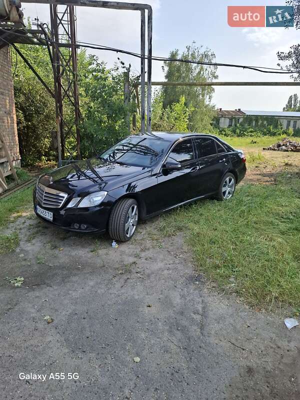 Седан Mercedes-Benz E-Class 2011 в Борисполе
