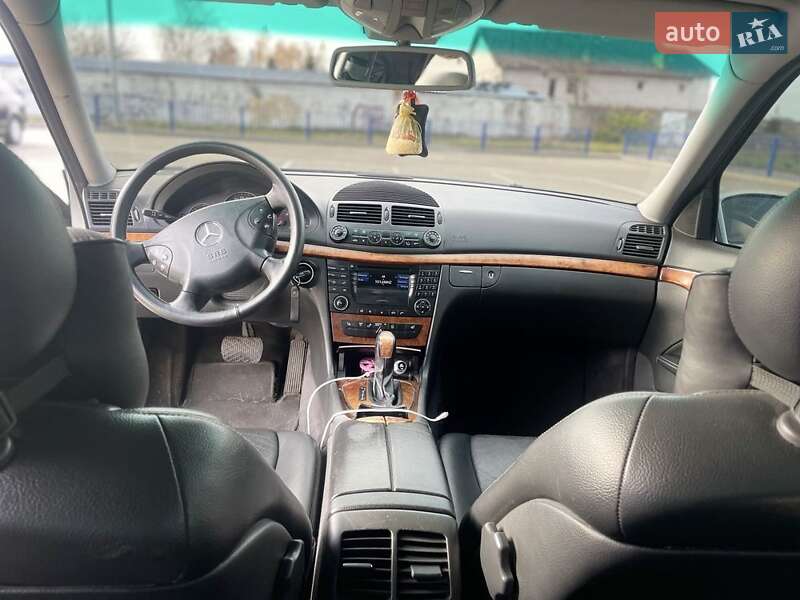 Седан Mercedes-Benz E-Class 2003 в Нововолынске фото 5 Седан Mercedes-Benz E-Class 2003 в Нововолынске