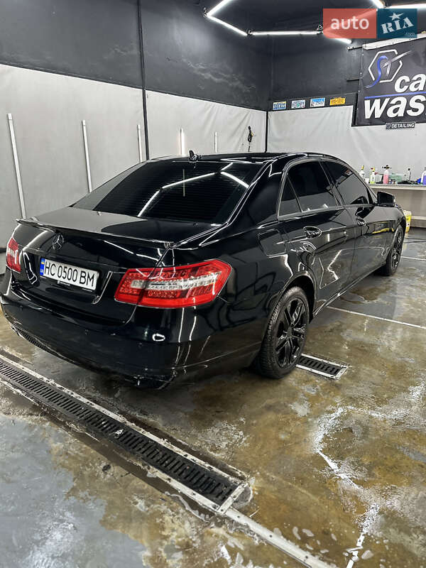 Седан Mercedes-Benz E-Class 2011 в Львове фото 4 Седан Mercedes-Benz E-Class 2011 в Львове