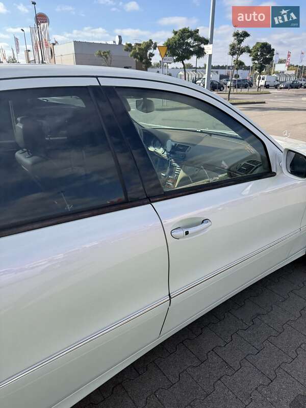 Седан Mercedes-Benz E-Class 2006 в Києві фото 27 Седан Mercedes-Benz E-Class 2006 в Києві