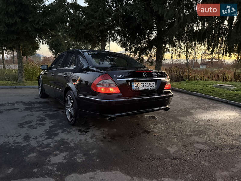 Седан Mercedes-Benz E-Class 2006 в Коломиї