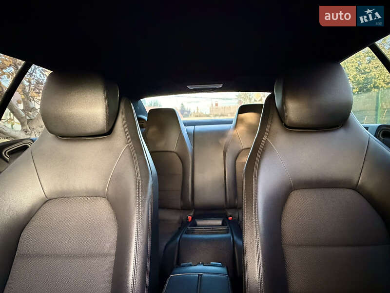 Купе Mercedes-Benz E-Class 2011 в Ужгороді фото 13 Купе Mercedes-Benz E-Class 2011 в Ужгороді