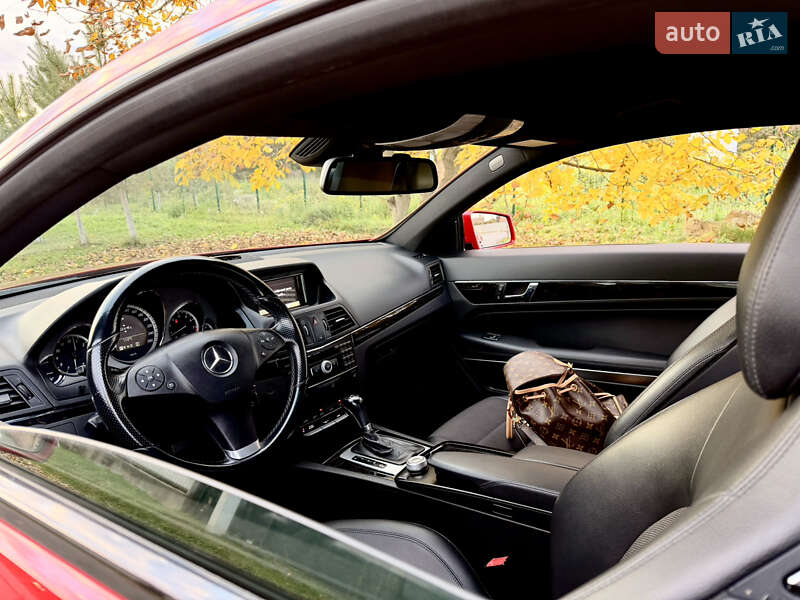 Купе Mercedes-Benz E-Class 2011 в Ужгороді фото 18 Купе Mercedes-Benz E-Class 2011 в Ужгороді