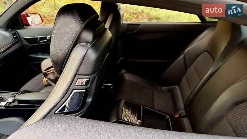 Купе Mercedes-Benz E-Class 2011 в Ужгороді фото 21 Купе Mercedes-Benz E-Class 2011 в Ужгороді