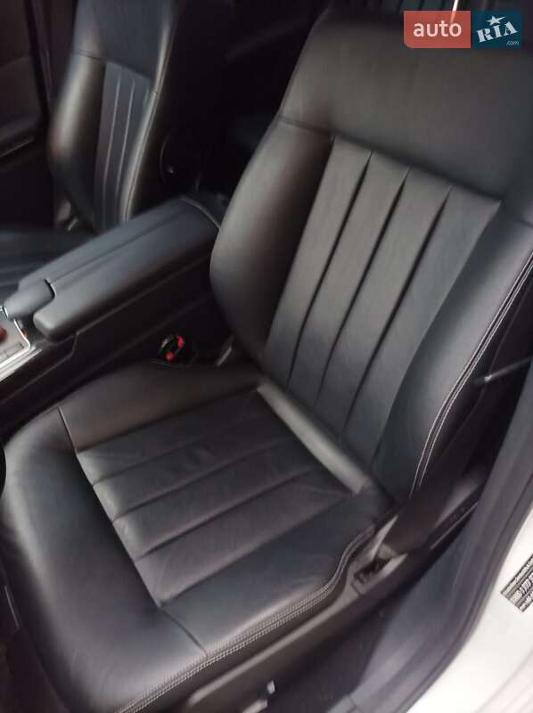 Седан Mercedes-Benz E-Class 2012 в Києві фото 17 Седан Mercedes-Benz E-Class 2012 в Києві