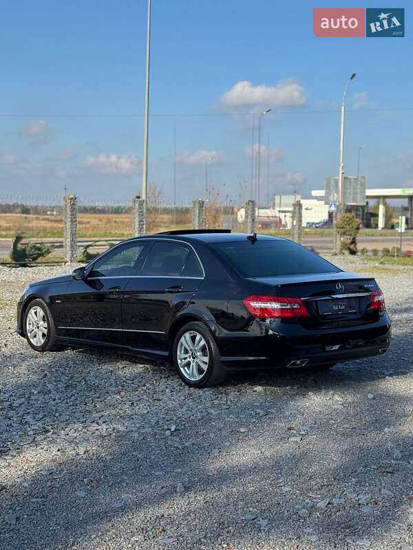 Седан Mercedes-Benz E-Class 2012 в Бродах
