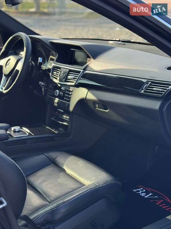Седан Mercedes-Benz E-Class 2012 в Бродах