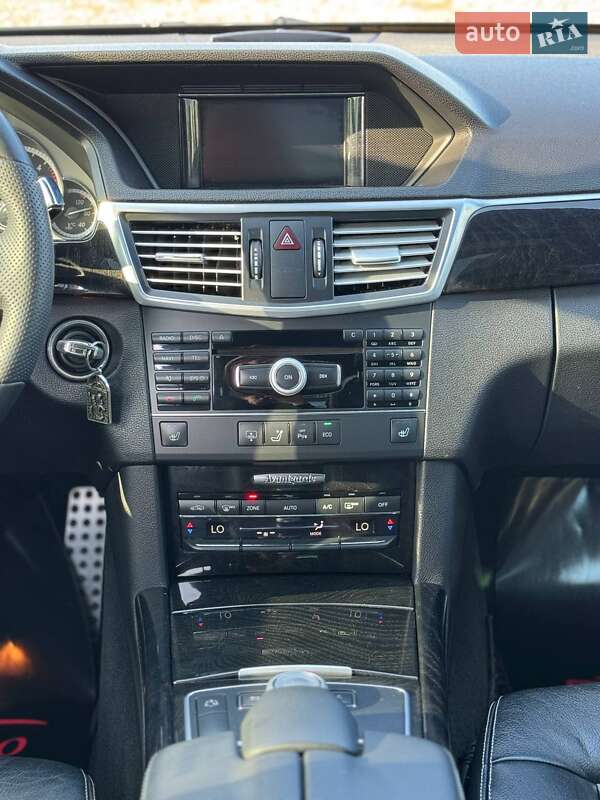Седан Mercedes-Benz E-Class 2012 в Бродах