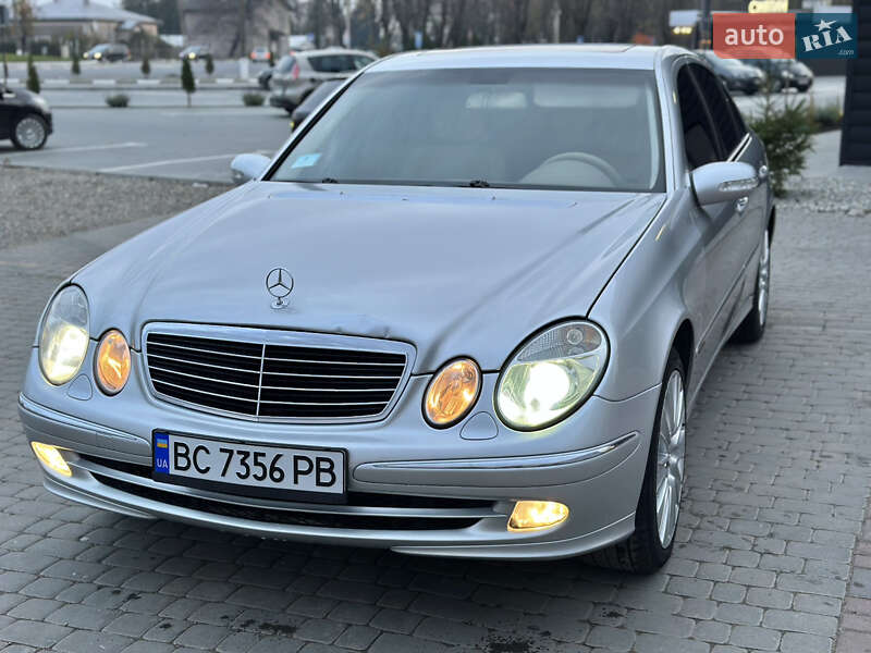 Седан Mercedes-Benz E-Class 2003 в Снятине