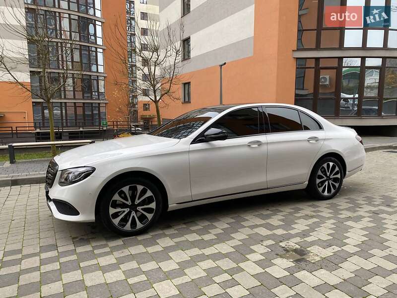 Седан Mercedes-Benz E-Class 2018 в Івано-Франківську
