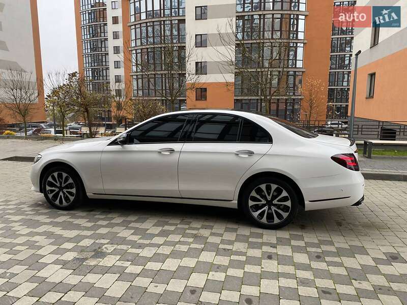 Седан Mercedes-Benz E-Class 2018 в Івано-Франківську