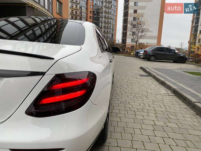 Седан Mercedes-Benz E-Class 2018 в Івано-Франківську