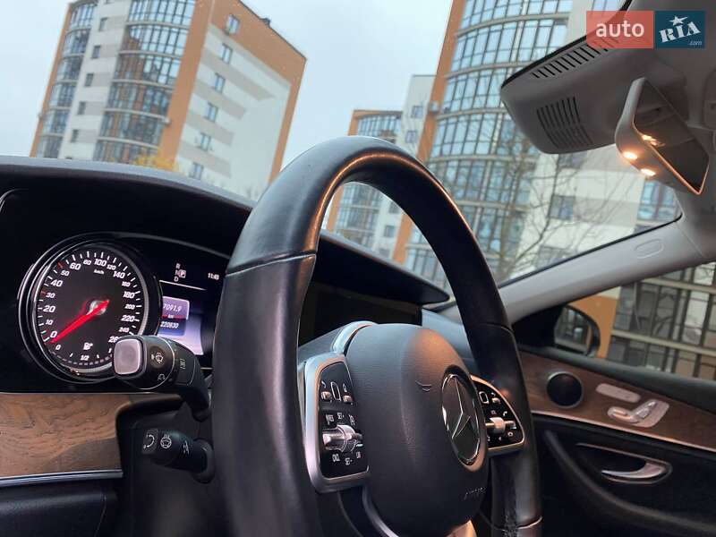 Седан Mercedes-Benz E-Class 2018 в Івано-Франківську