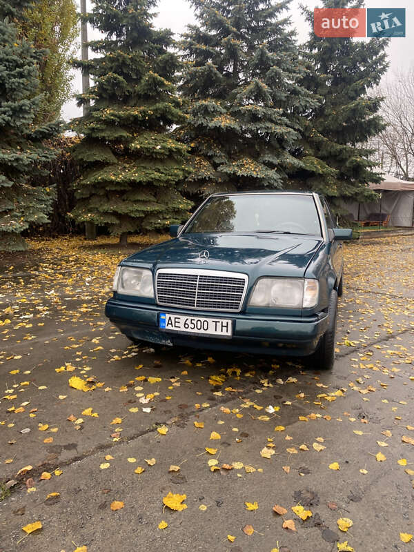 Mercedes-Benz E-Class 1994
