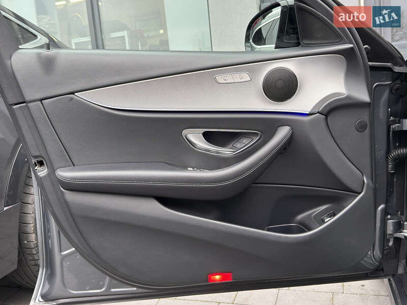 Седан Mercedes-Benz E-Class 2018 в Чернівцях фото 19 Седан Mercedes-Benz E-Class 2018 в Чернівцях