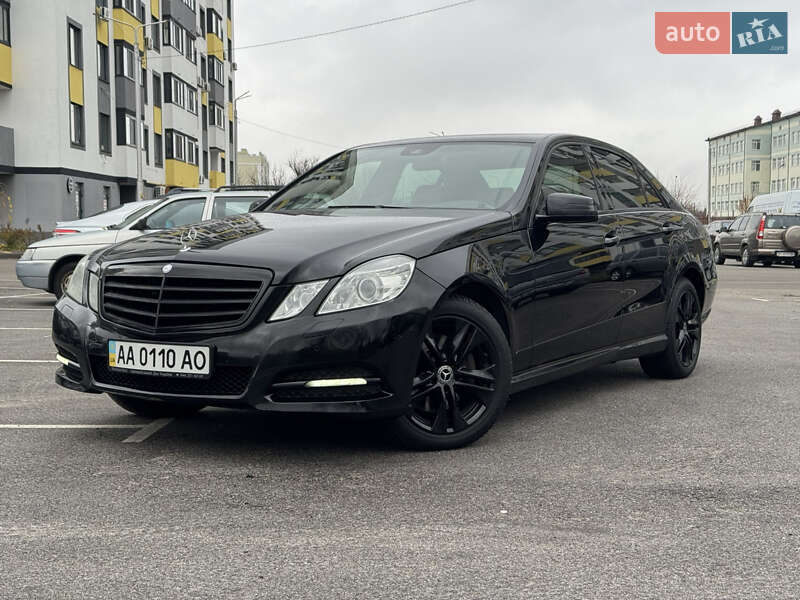 Седан Mercedes-Benz E-Class 2012 в Києві фото Седан Mercedes-Benz E-Class 2012 в Києві