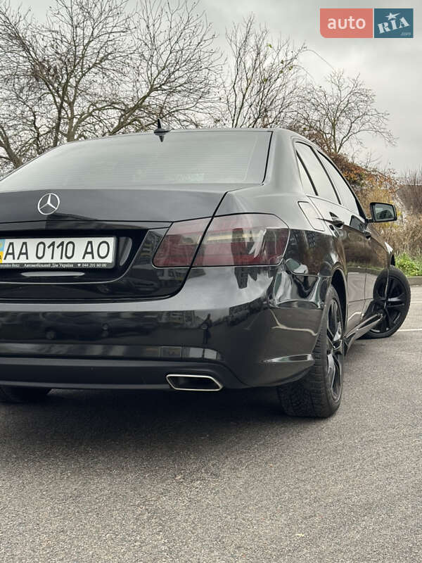 Седан Mercedes-Benz E-Class 2012 в Києві фото 10 Седан Mercedes-Benz E-Class 2012 в Києві