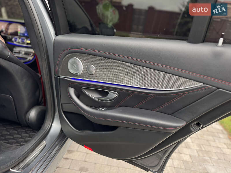 Седан Mercedes-Benz E-Class 2018 в Києві