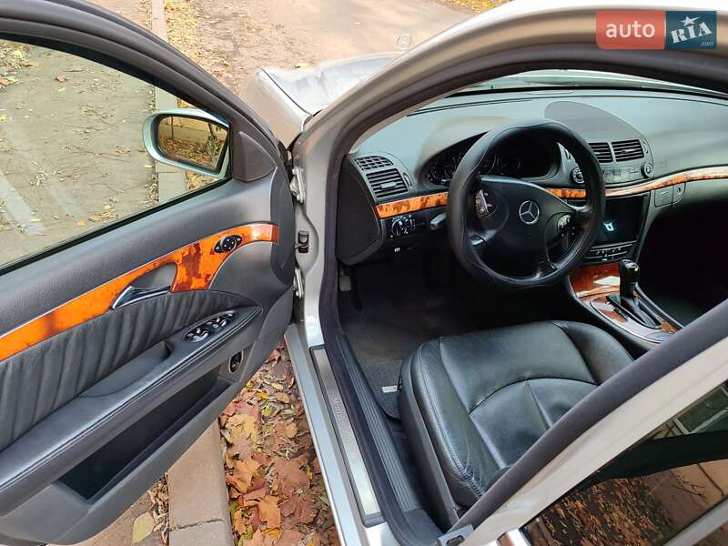 Седан Mercedes-Benz E-Class 2004 в Одесі фото 12 Седан Mercedes-Benz E-Class 2004 в Одесі