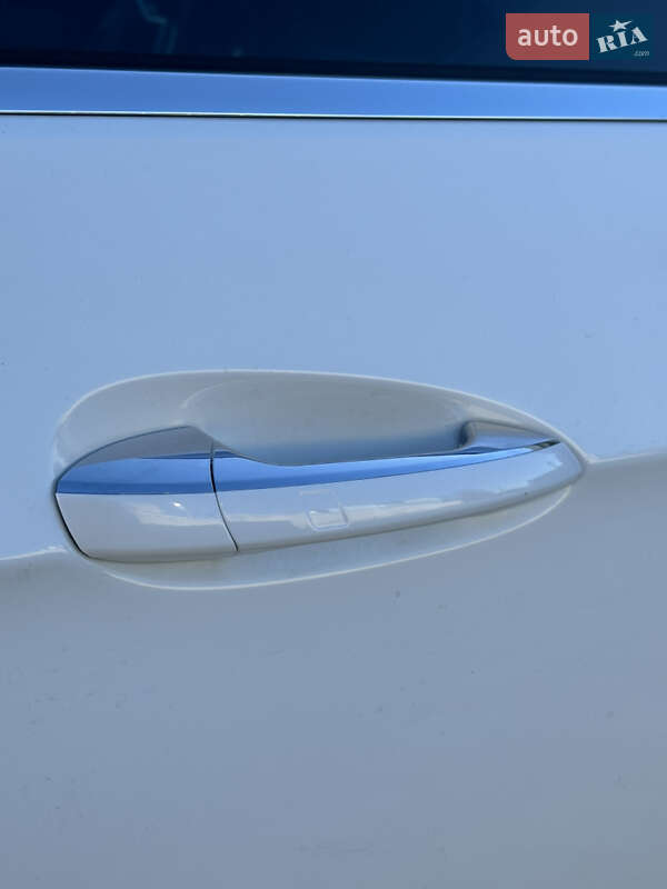 Седан Mercedes-Benz E-Class 2015 в Стрые фото 17 Седан Mercedes-Benz E-Class 2015 в Стрые