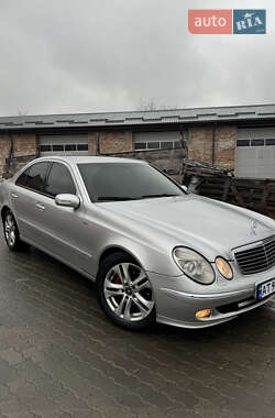 Седан Mercedes-Benz E-Class 2003 в Калуше