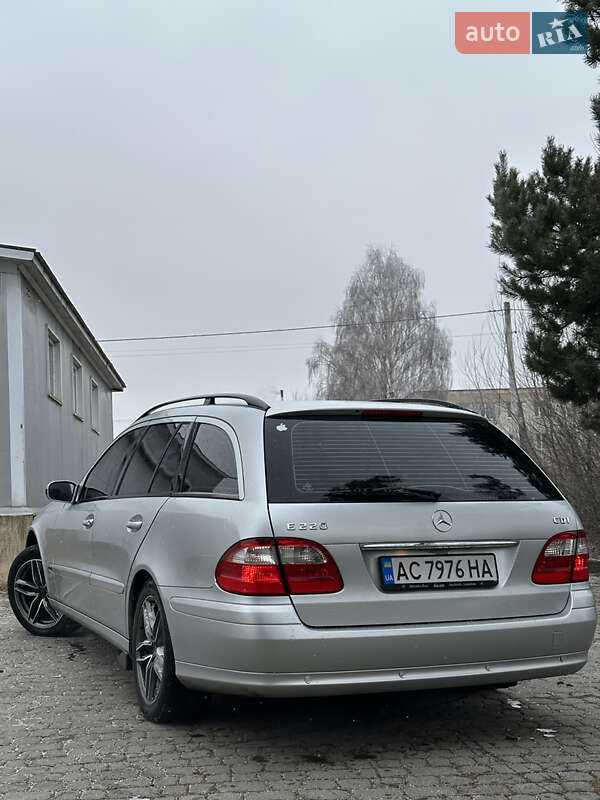 Універсал Mercedes-Benz E-Class 2005 в Любомлі