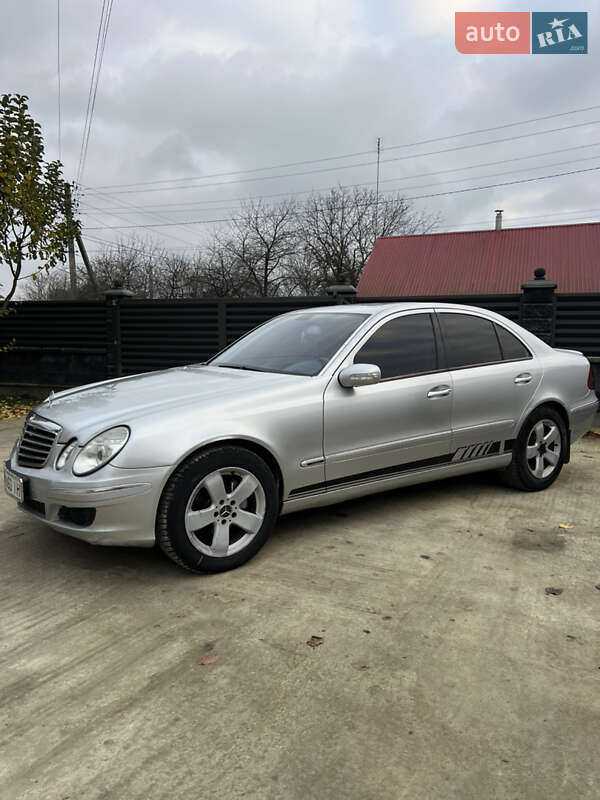 Седан Mercedes-Benz E-Class 2003 в Рівному фото 12 Седан Mercedes-Benz E-Class 2003 в Рівному