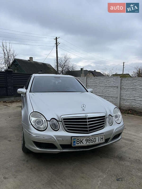 Седан Mercedes-Benz E-Class 2003 в Рівному фото 27 Седан Mercedes-Benz E-Class 2003 в Рівному