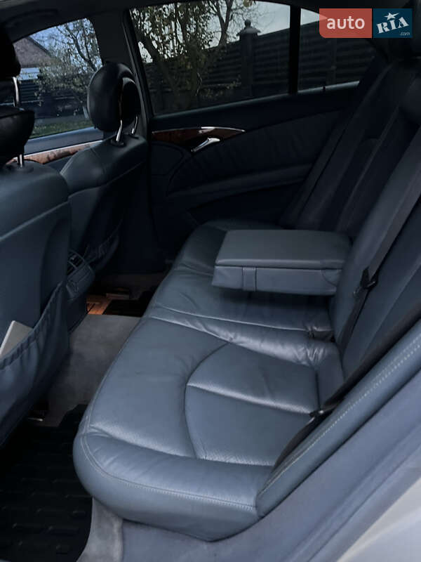Седан Mercedes-Benz E-Class 2003 в Рівному фото 35 Седан Mercedes-Benz E-Class 2003 в Рівному