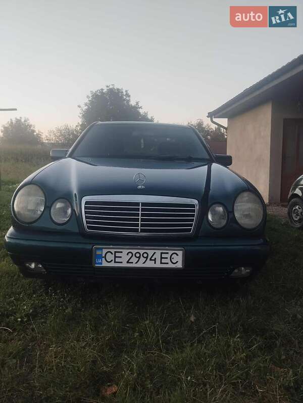 Седан Mercedes-Benz E-Class 1997 в Чернівцях