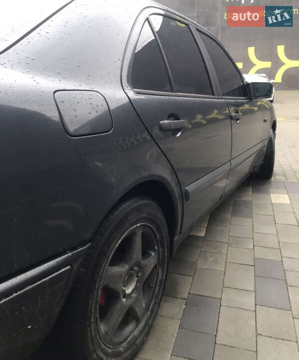 Седан Mercedes-Benz E-Class 1998 в Ивано-Франковске фото 3 Седан Mercedes-Benz E-Class 1998 в Ивано-Франковске