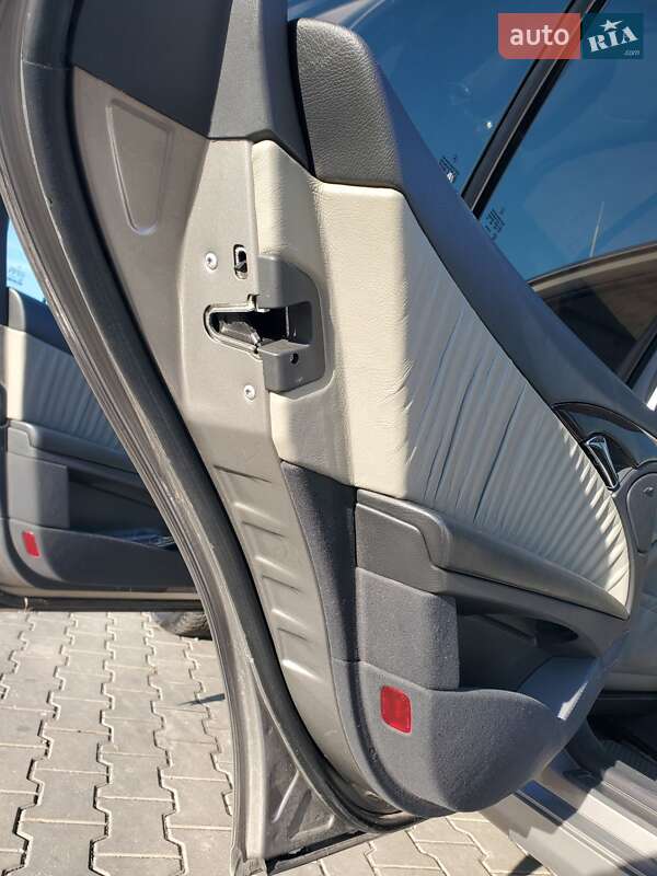 Седан Mercedes-Benz E-Class 2004 в Луцке