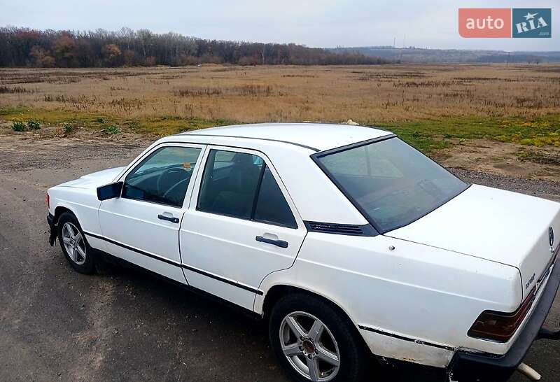 Седан Mercedes-Benz E-Class 1986 в Балаклії фото 18 Седан Mercedes-Benz E-Class 1986 в Балаклії